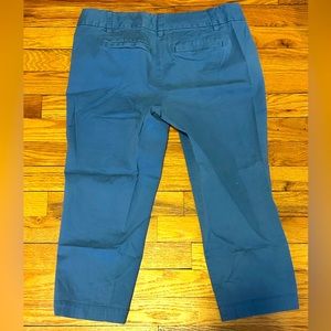 Ann Taylor Loft Capri Pants, size 6P, dusty gray blue